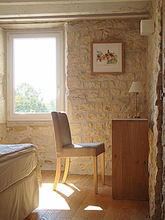 La Bastide Acomodação com café da manhã Lamillarié Quarto foto